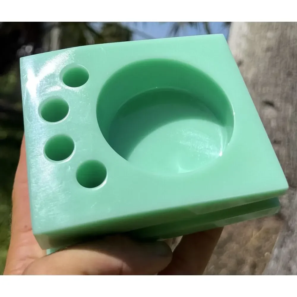 INCREDIBLE TURQUOISE MCM BATHROOM SET 1950s